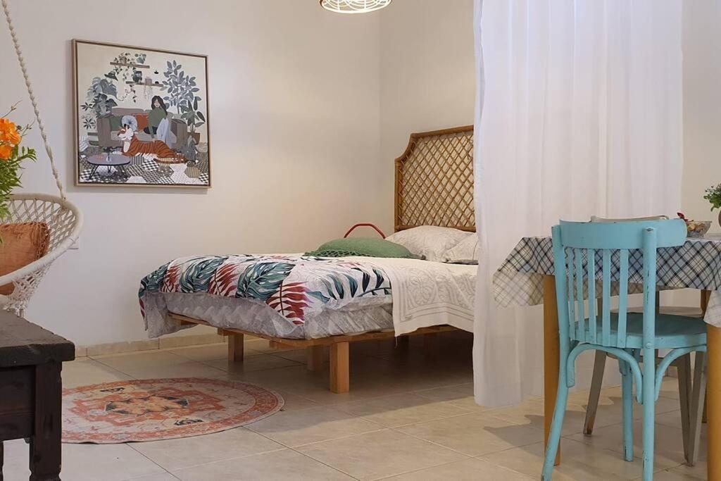 נקודת חן Apartamento Shadmot Devora Exterior foto