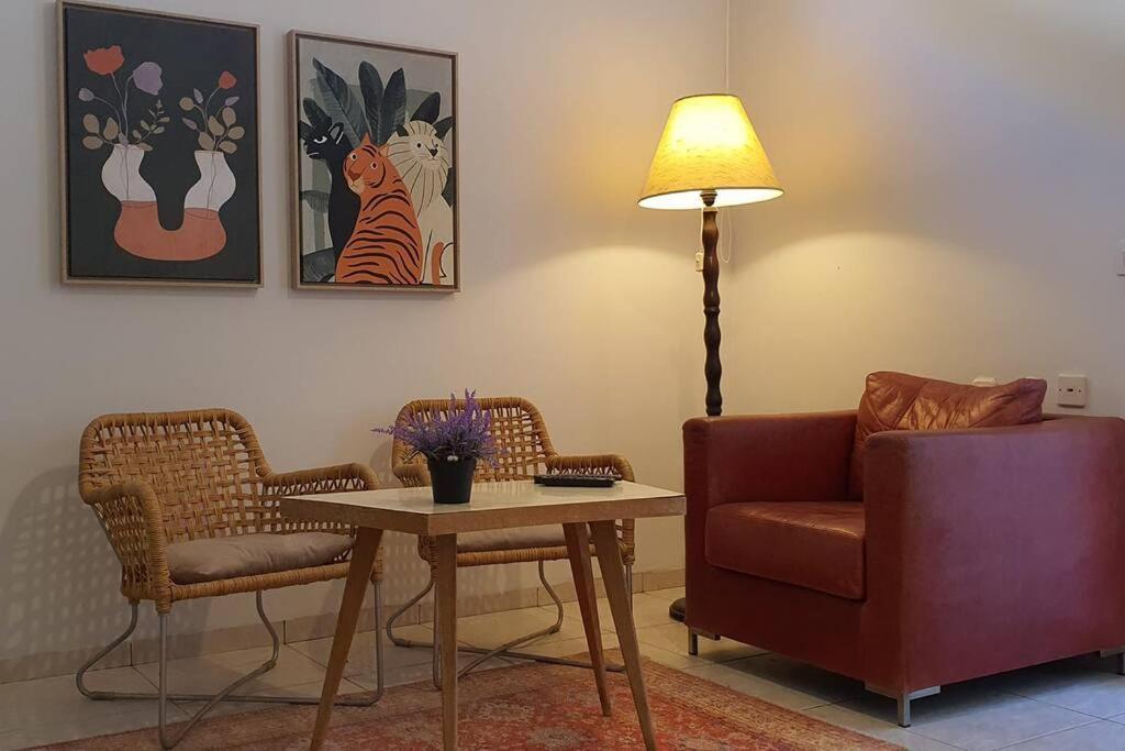 נקודת חן Apartamento Shadmot Devora Exterior foto