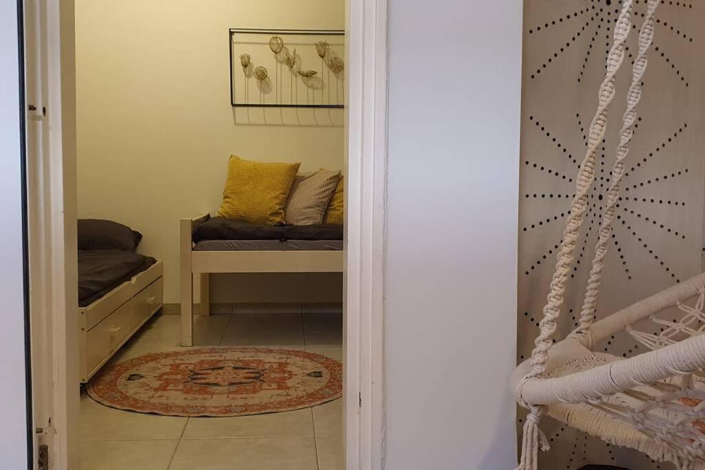 נקודת חן Apartamento Shadmot Devora Exterior foto